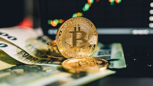 Bitcoin ETF flows